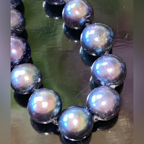 Genuine Black Akoya Pearl Necklace 18” - Picture 4 of 15